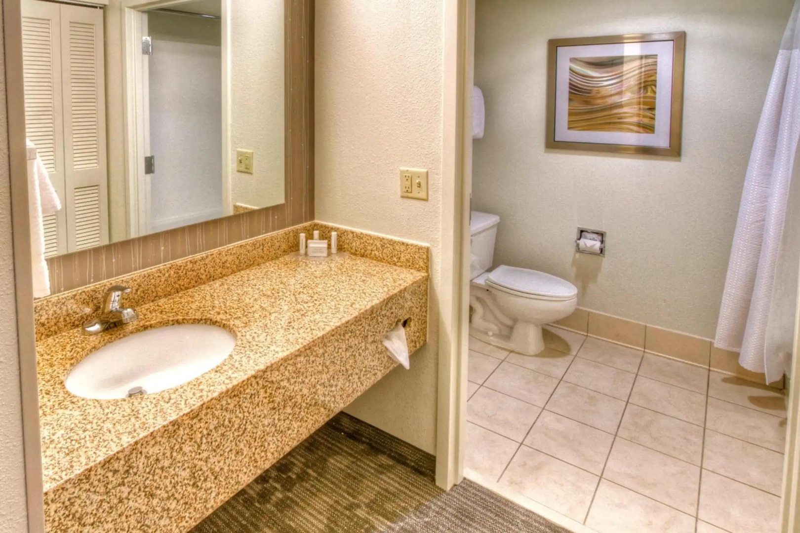 Courtyard by Marriott Memphis Germantown