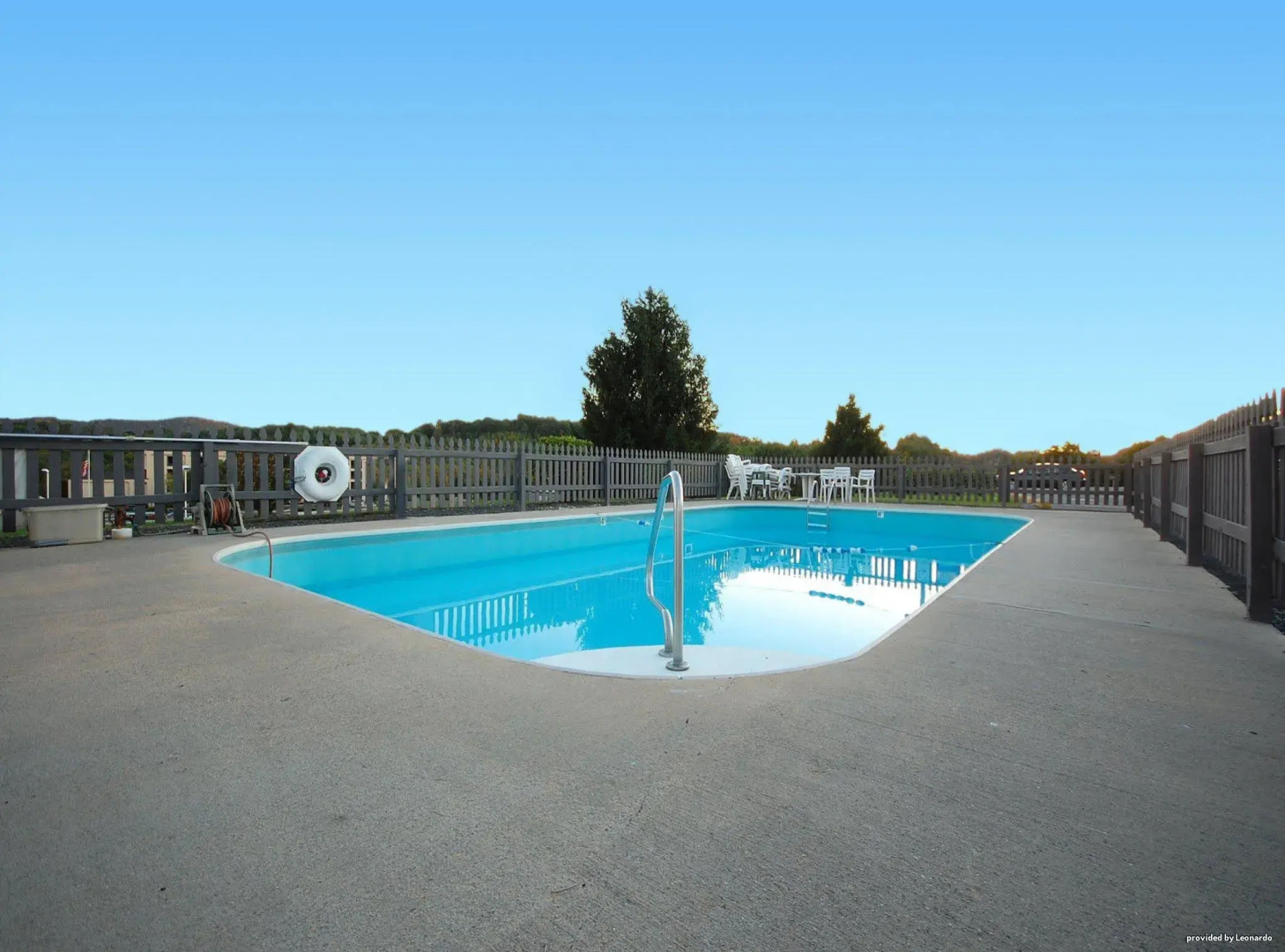 Motel 6 Hillsville, VA