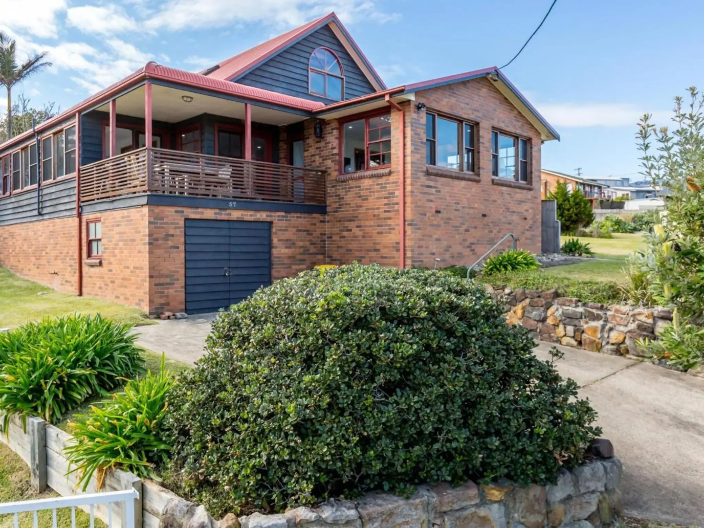 GERROA DREAMING Gerroa 4pm check out Sundays