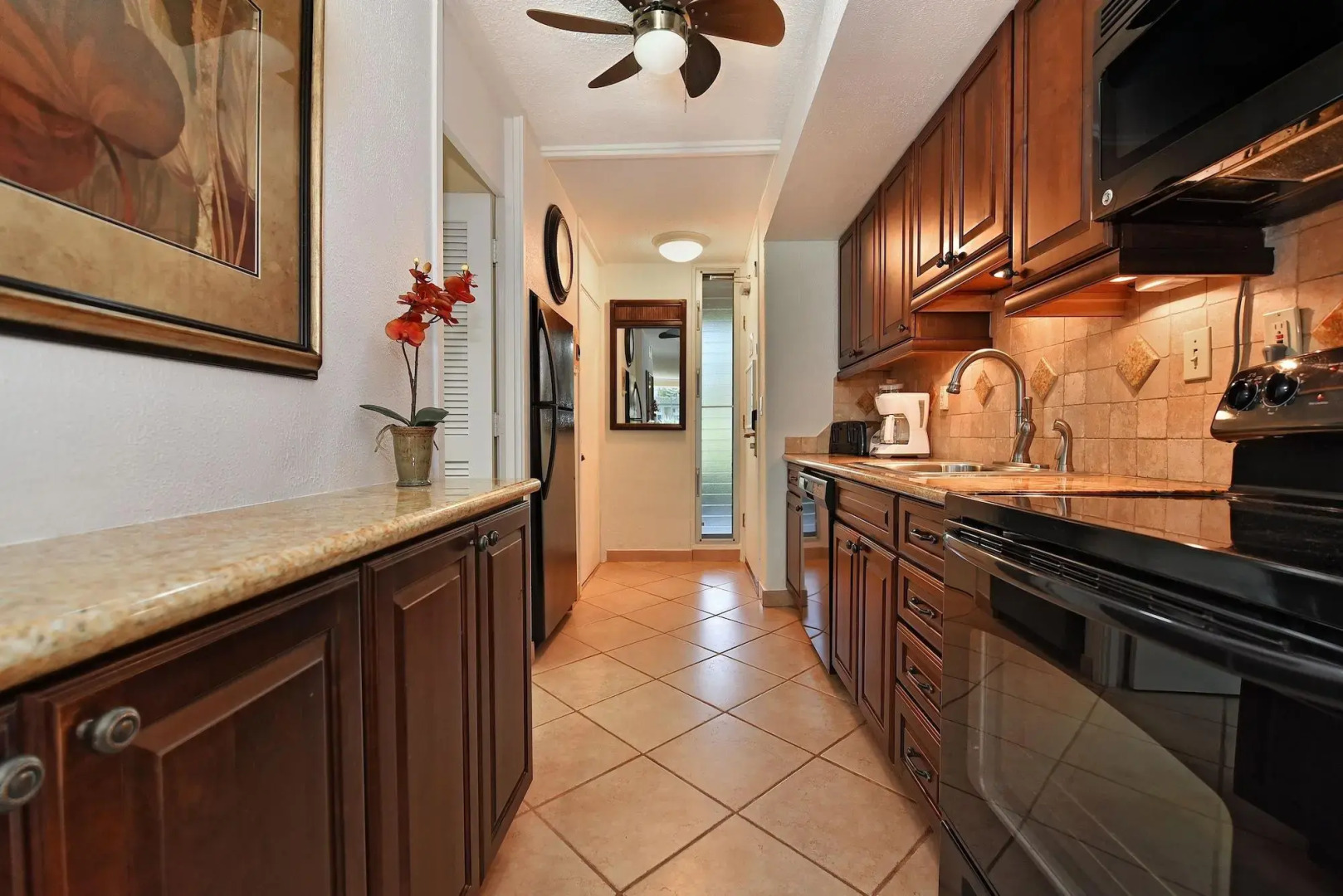 Maui Kaanapali S #b133 Studio Bedroom Condo by RedAwning