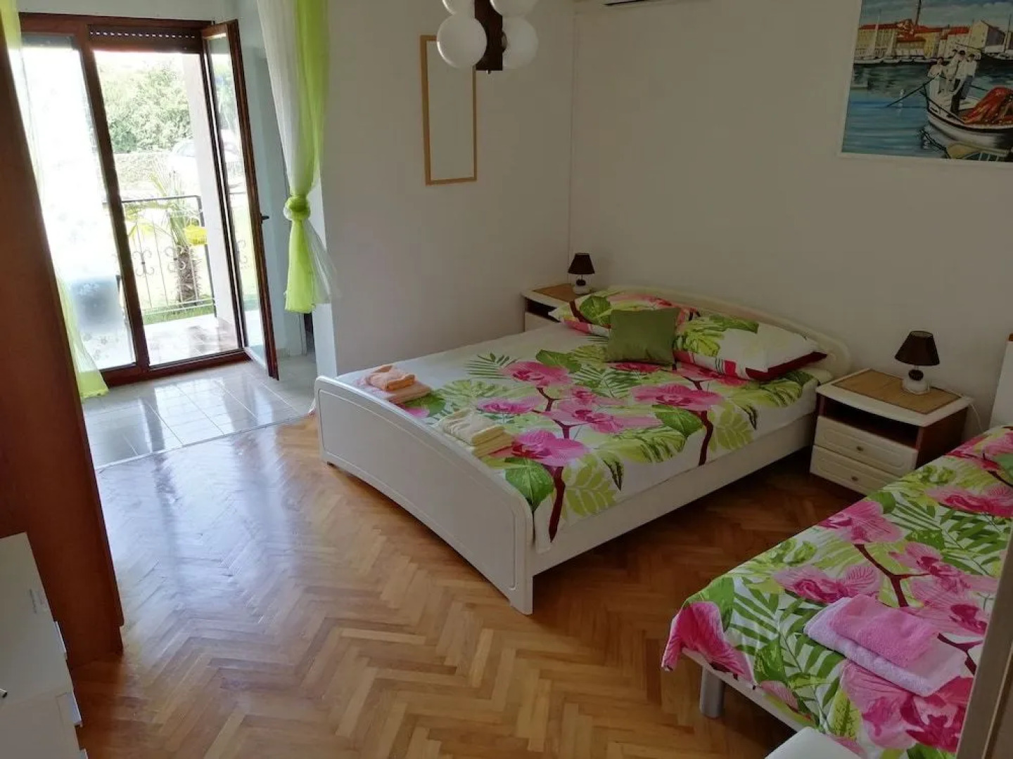 Viktor Rooms and Apartments