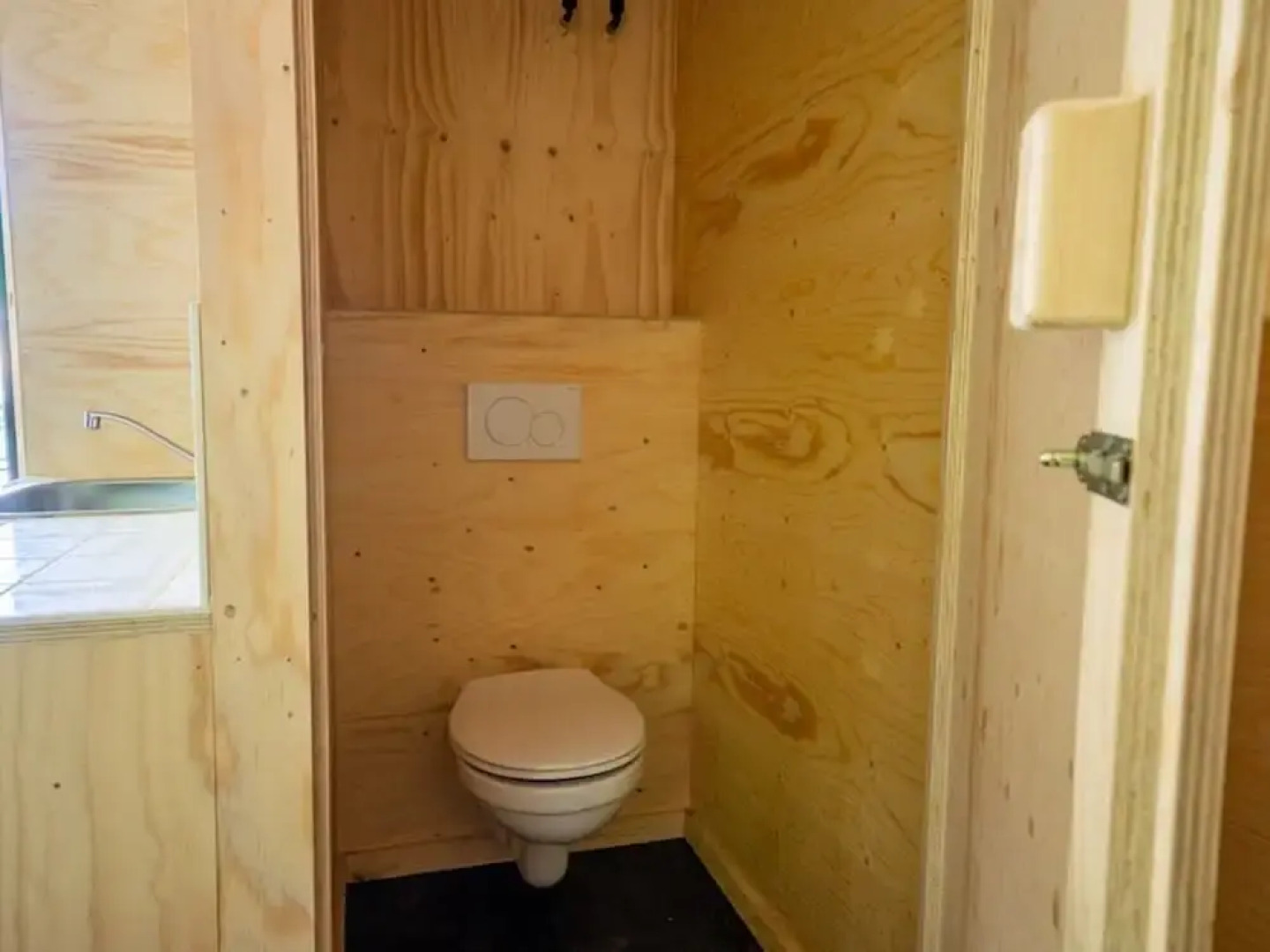 Chalet With Terrace Near Amsterdam