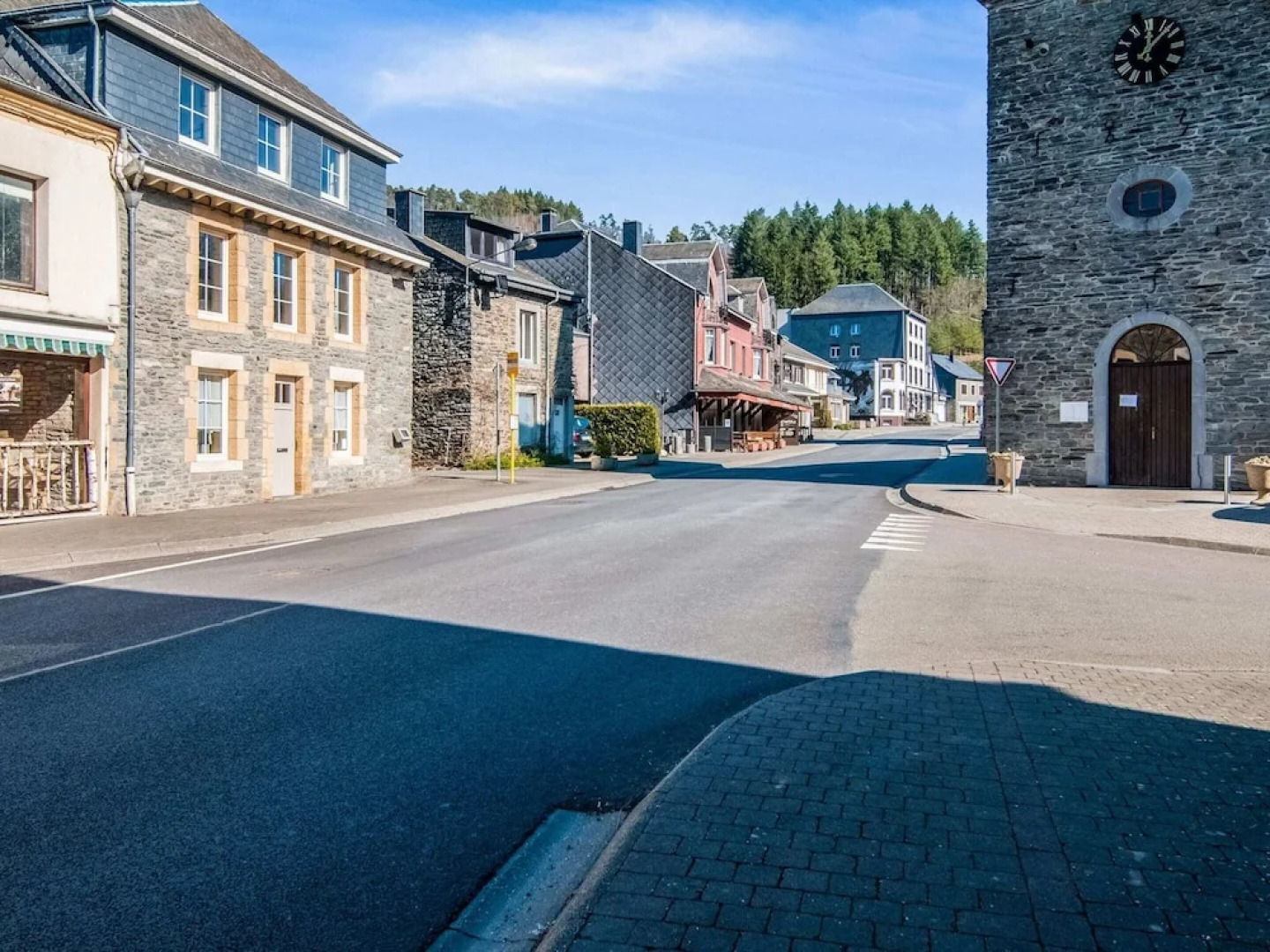 Timeless Cottage in Vresse-sur-semois With Terrace