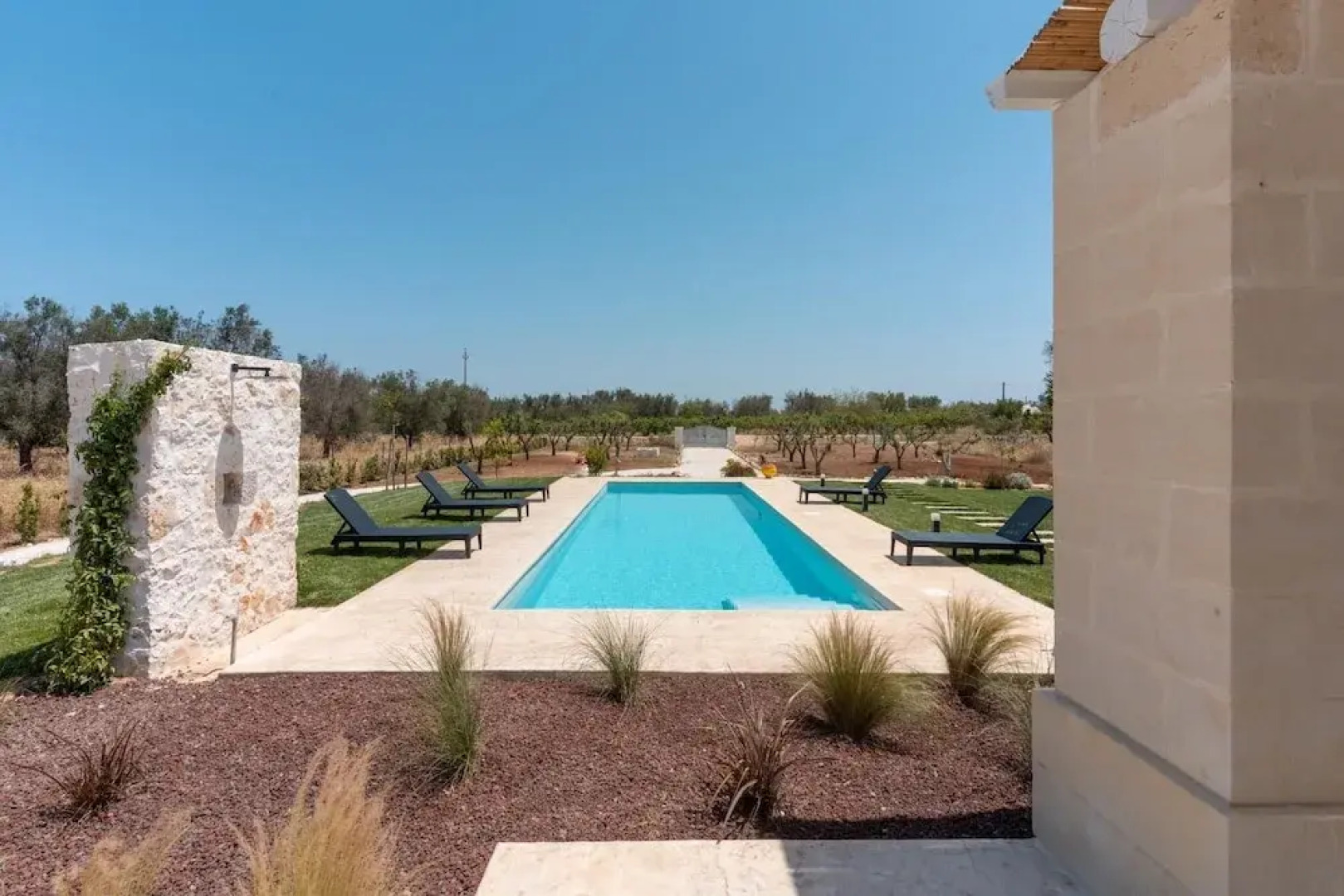 Lamia Flora con Piscina Privata