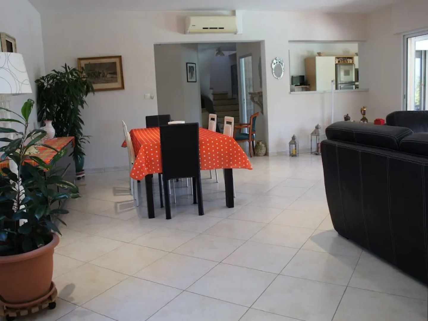 Beautiful Holiday Home in Cotignac France With Swimming Pool