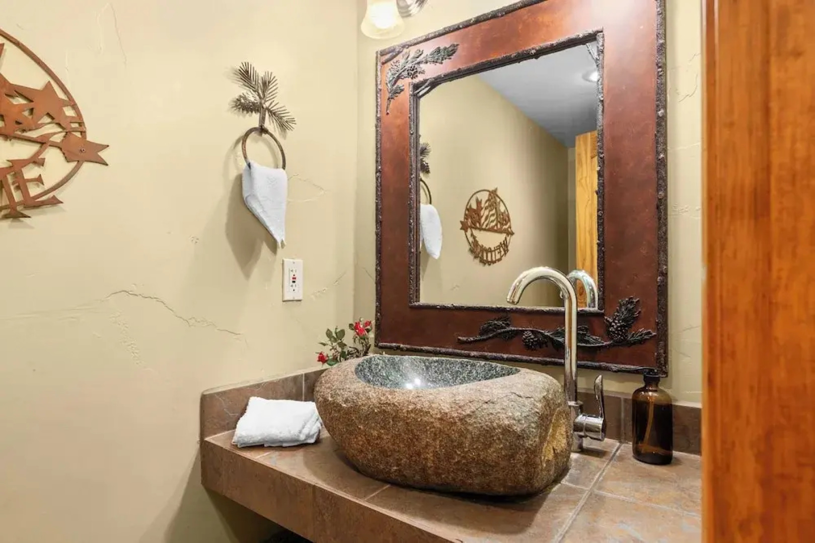 The Fairway Hideaway by Avantstay Game Room, Outdoor Dining & Near Lake Arrowhead