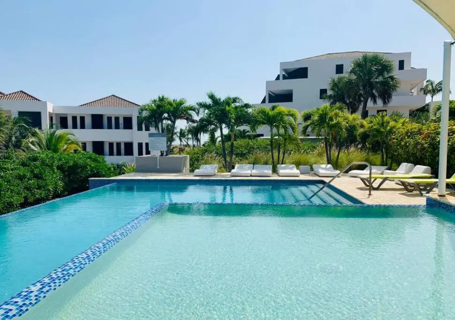 Prachtig 4 pers. appartement gelegen op Blue Bay!