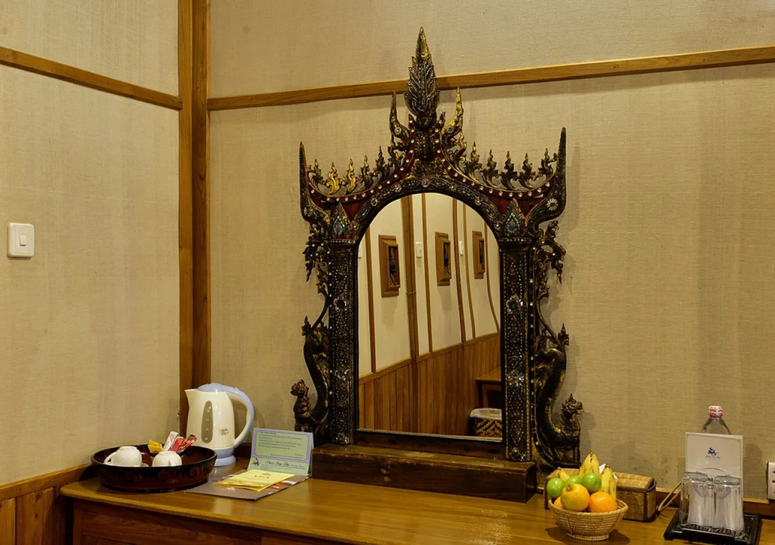 Shwe Inn Tha Floating Resort Hotel