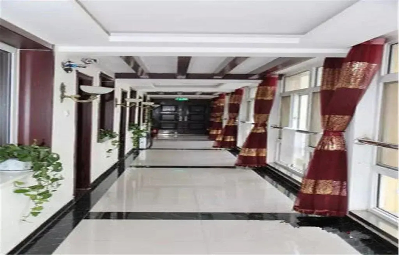 Chengde Changhe Business Guest House
