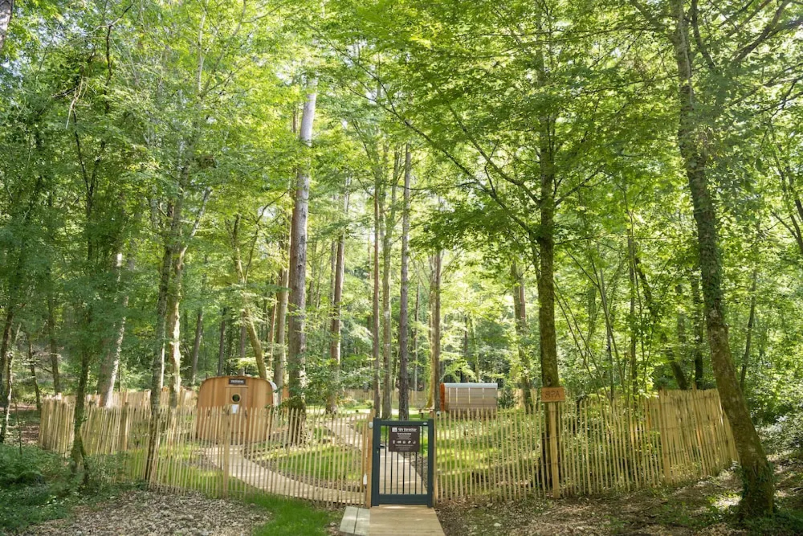 Village Huttopia Lanmary