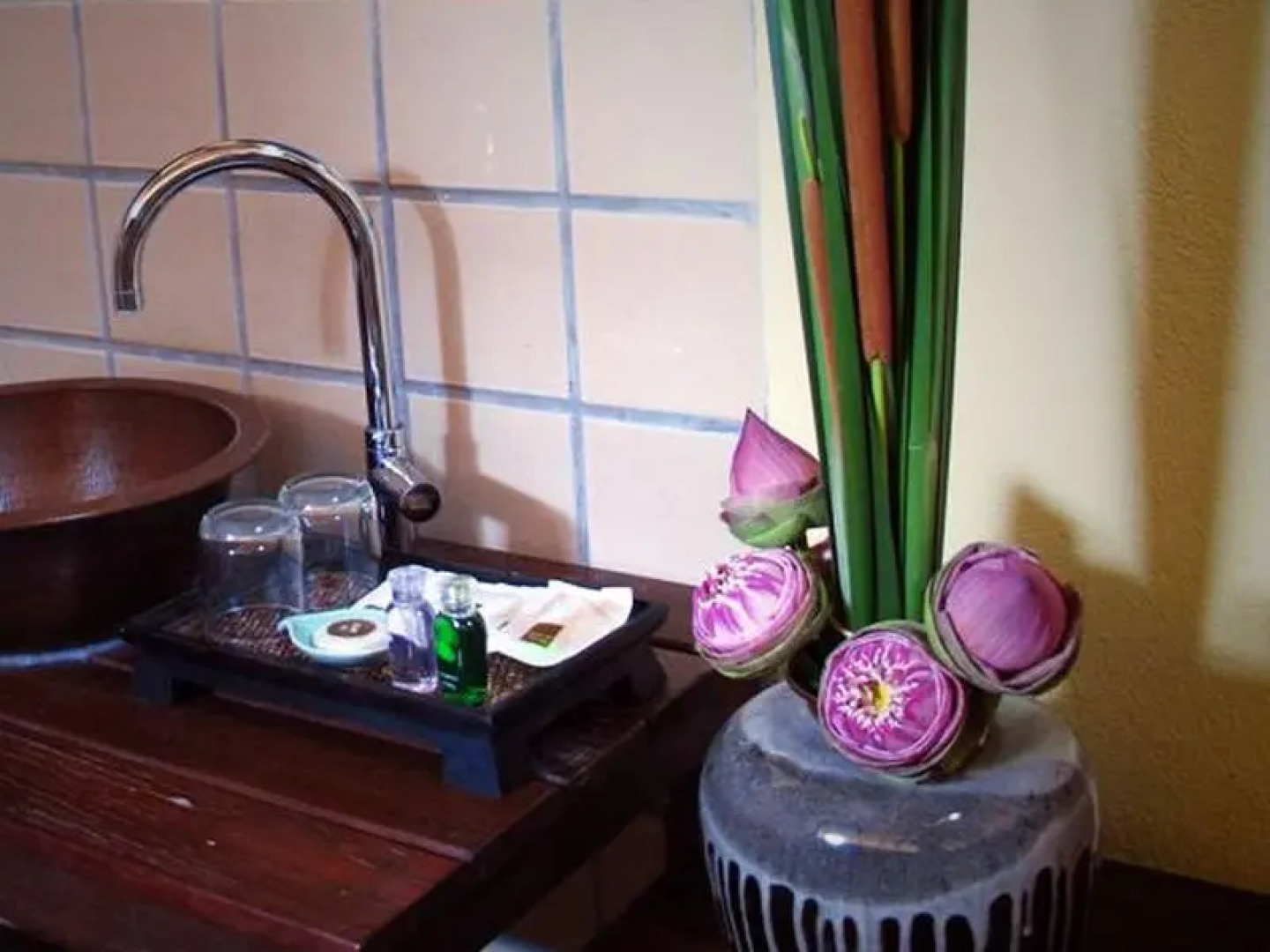 Parn Dhevi Riverside Resort & Spa