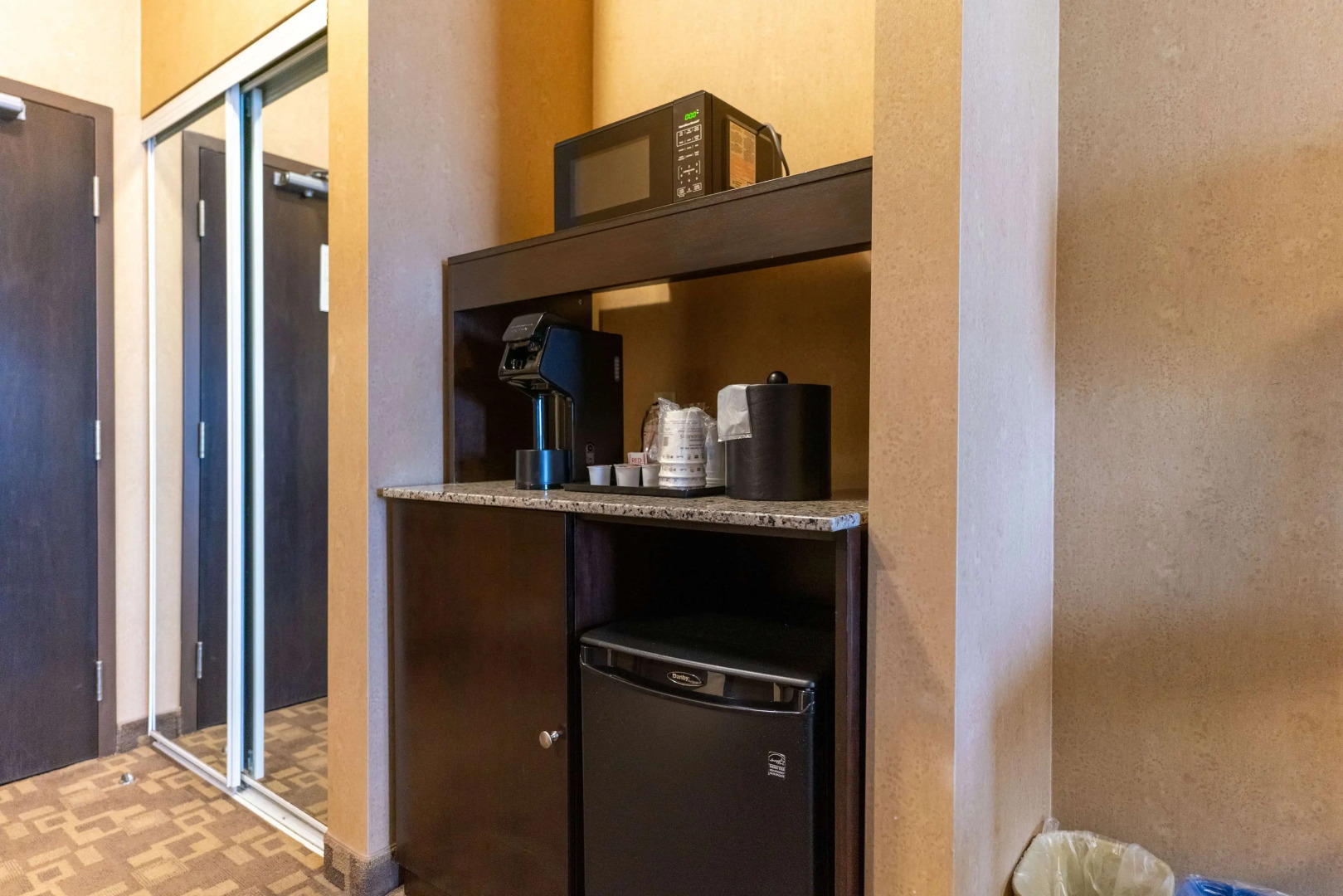 Best Western Plus South Edmonton Inn & Suites