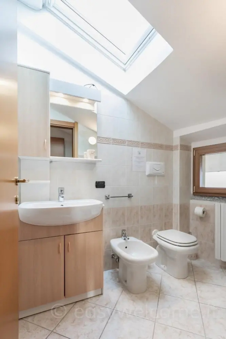 Easy Welcome Civenna Lake View