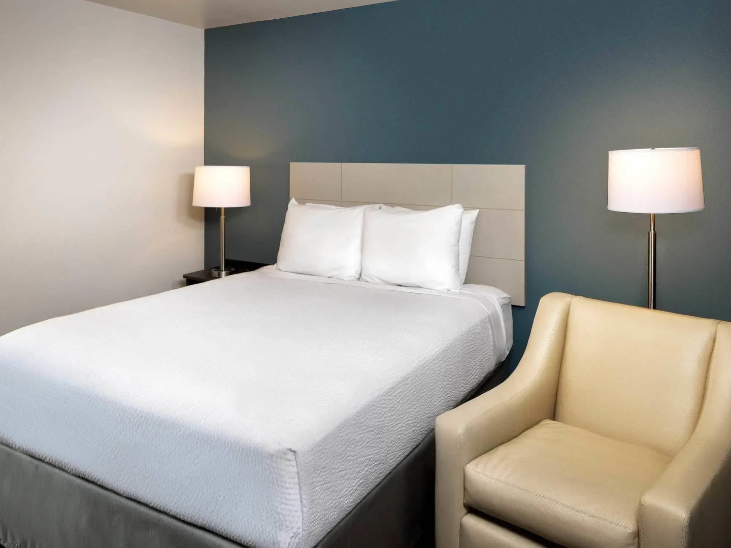 WoodSpring Suites Houston IAH Airport