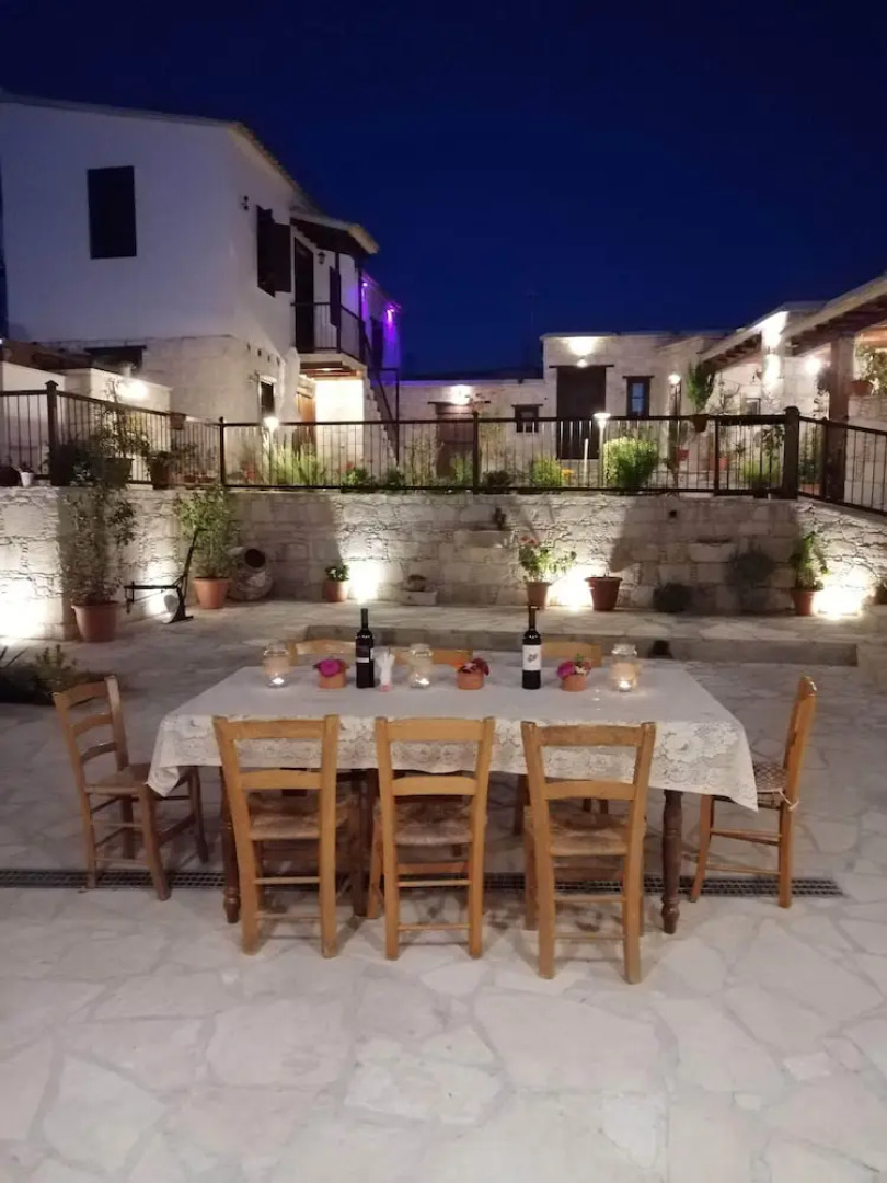 Olympia Traditional Houses