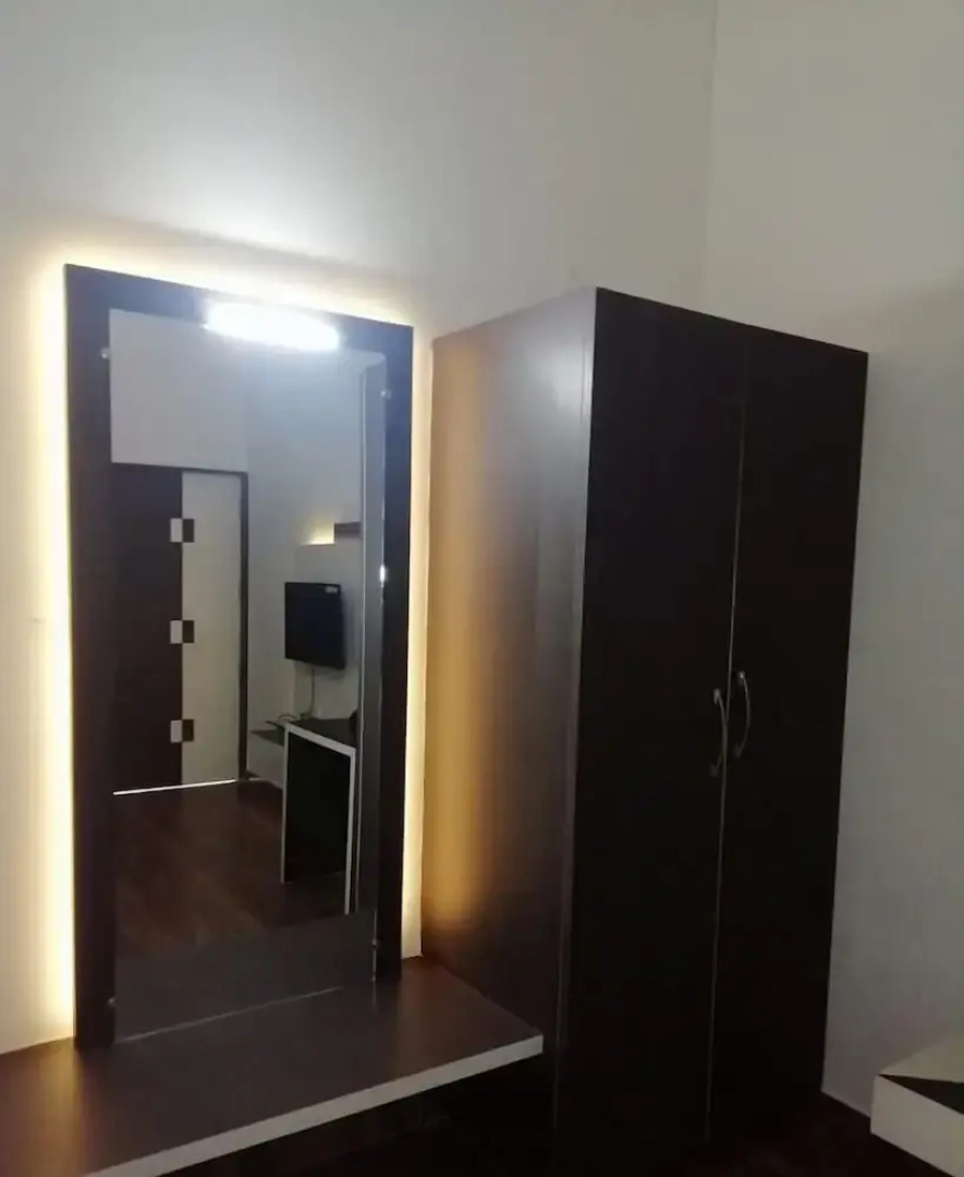 Hotel Airan Residency