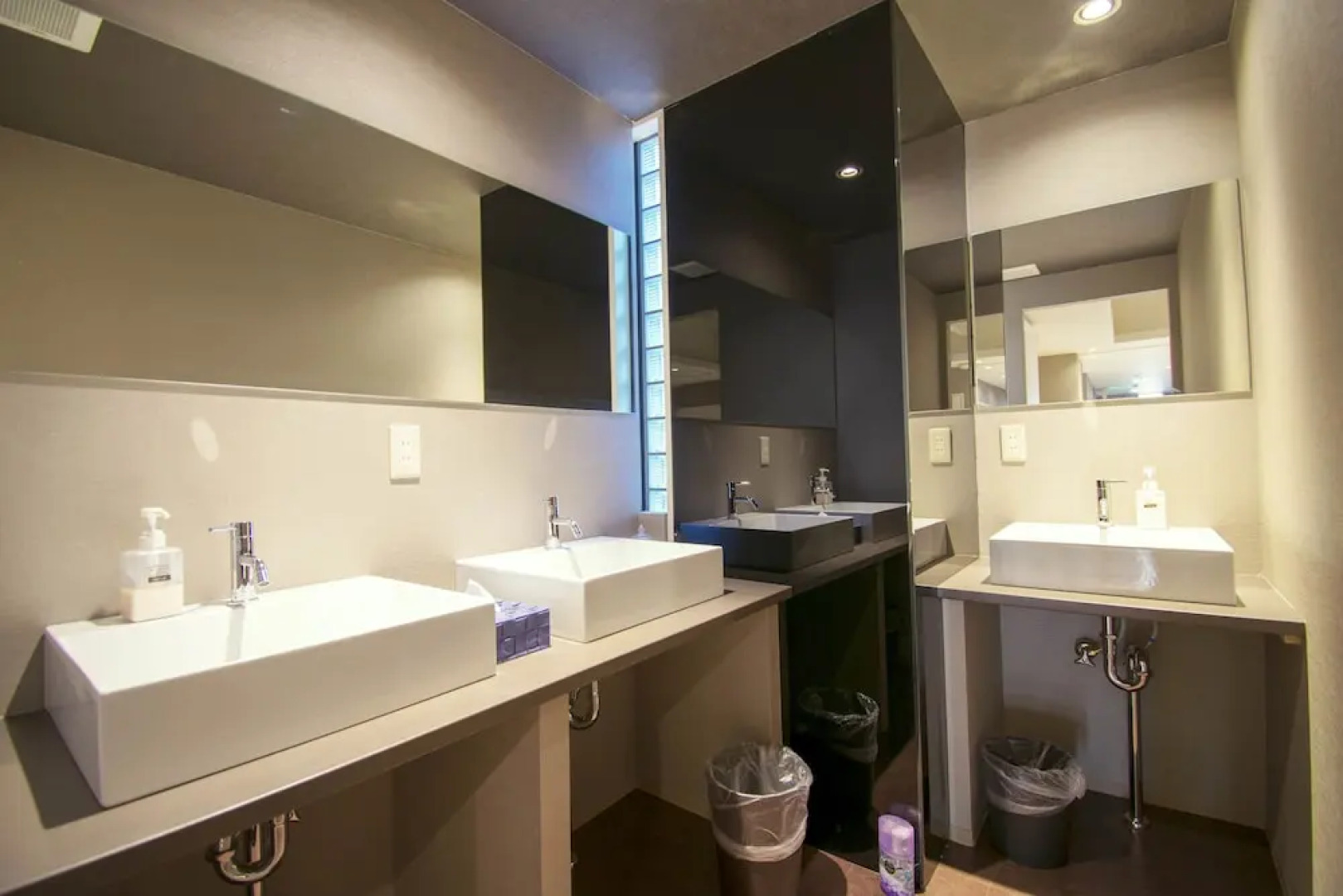 Prime Inn Shinsaibashi (Air Hotel Group)