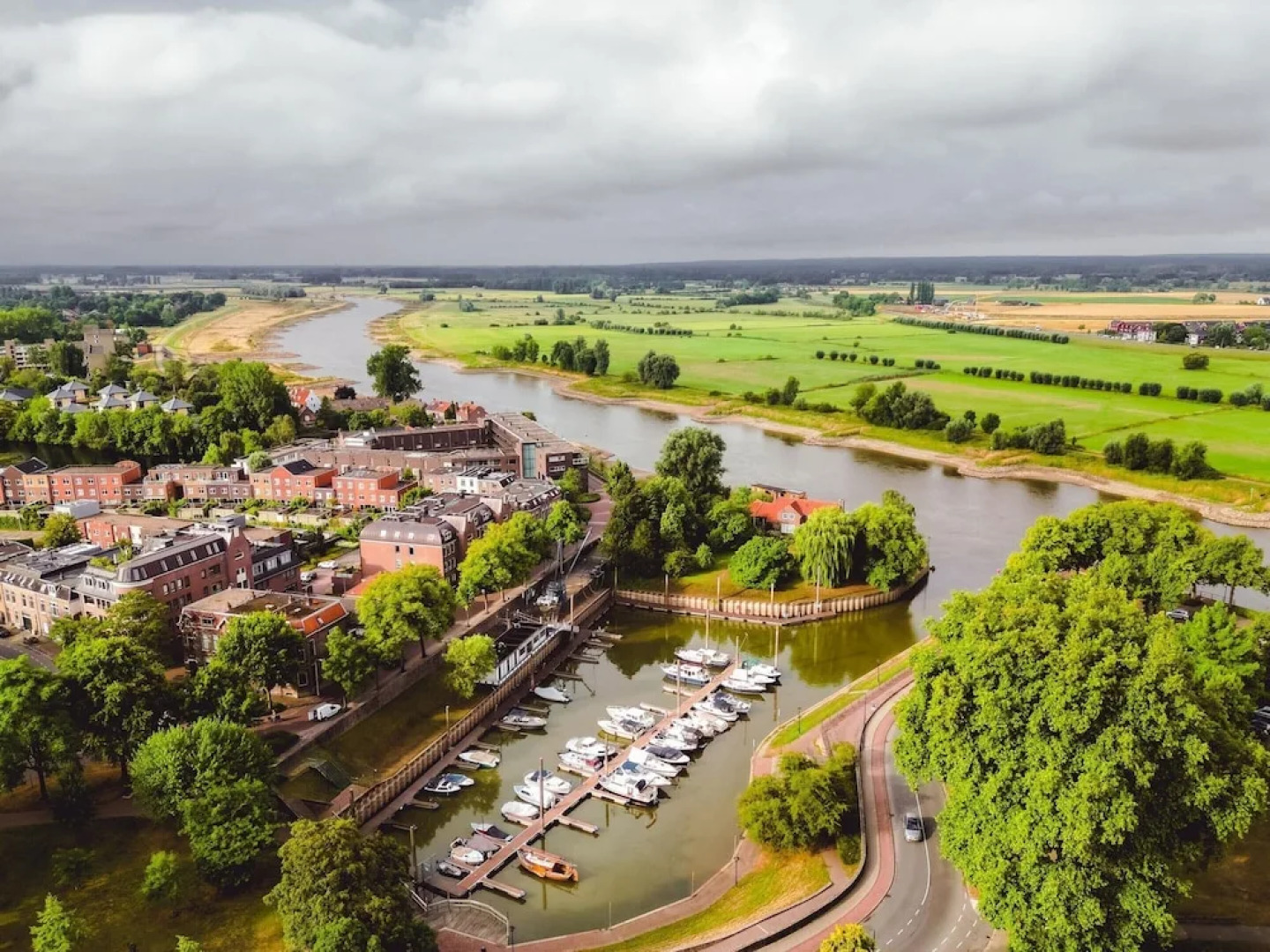 Chalet Near Trails & Town