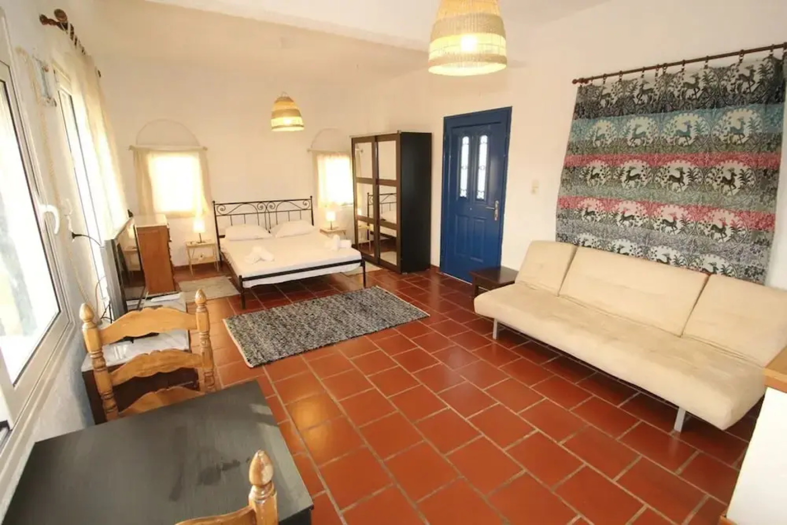 Fistiki Studio by Frangki