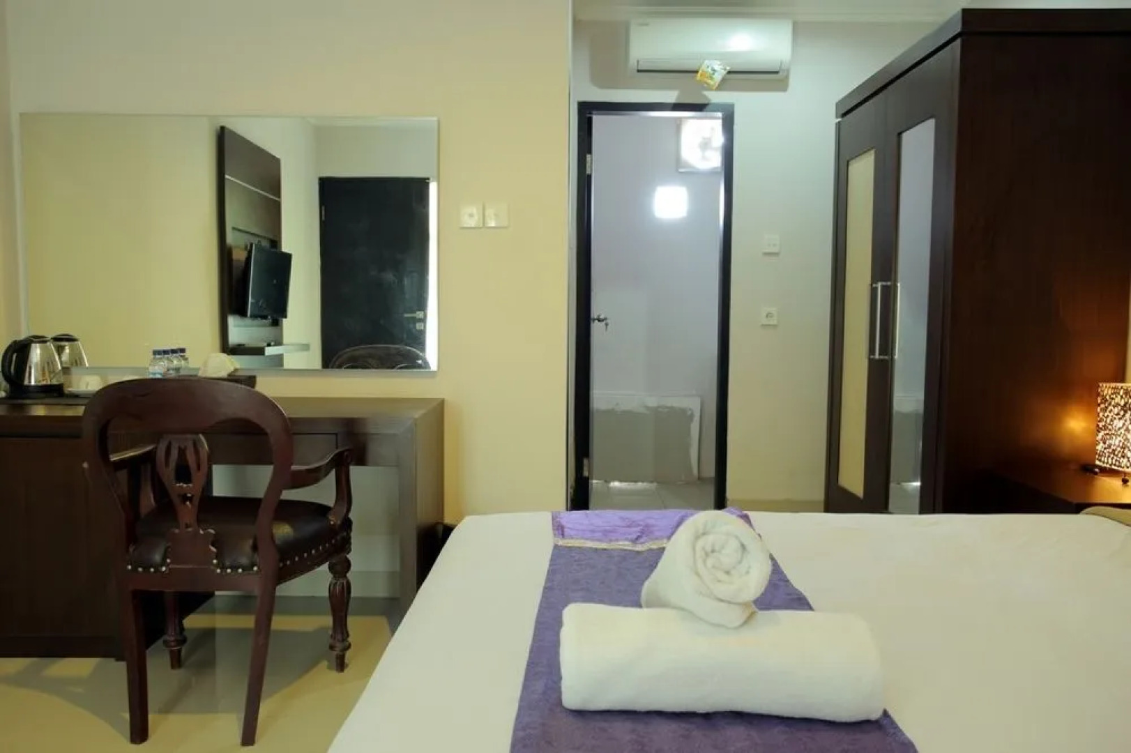 RedDoorz @ Nakula Timur