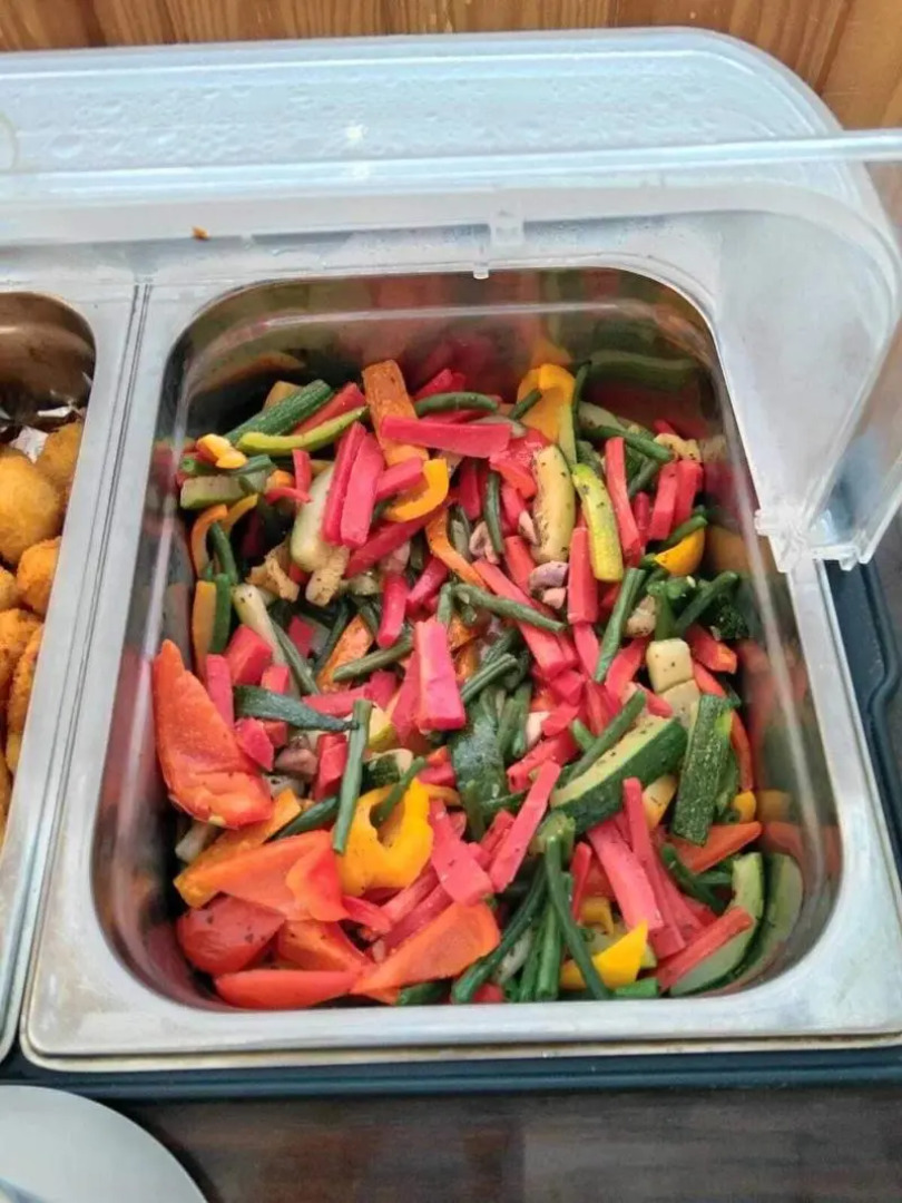 Kamay The Grand Alova