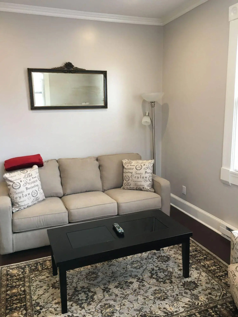 The Harney House Inn