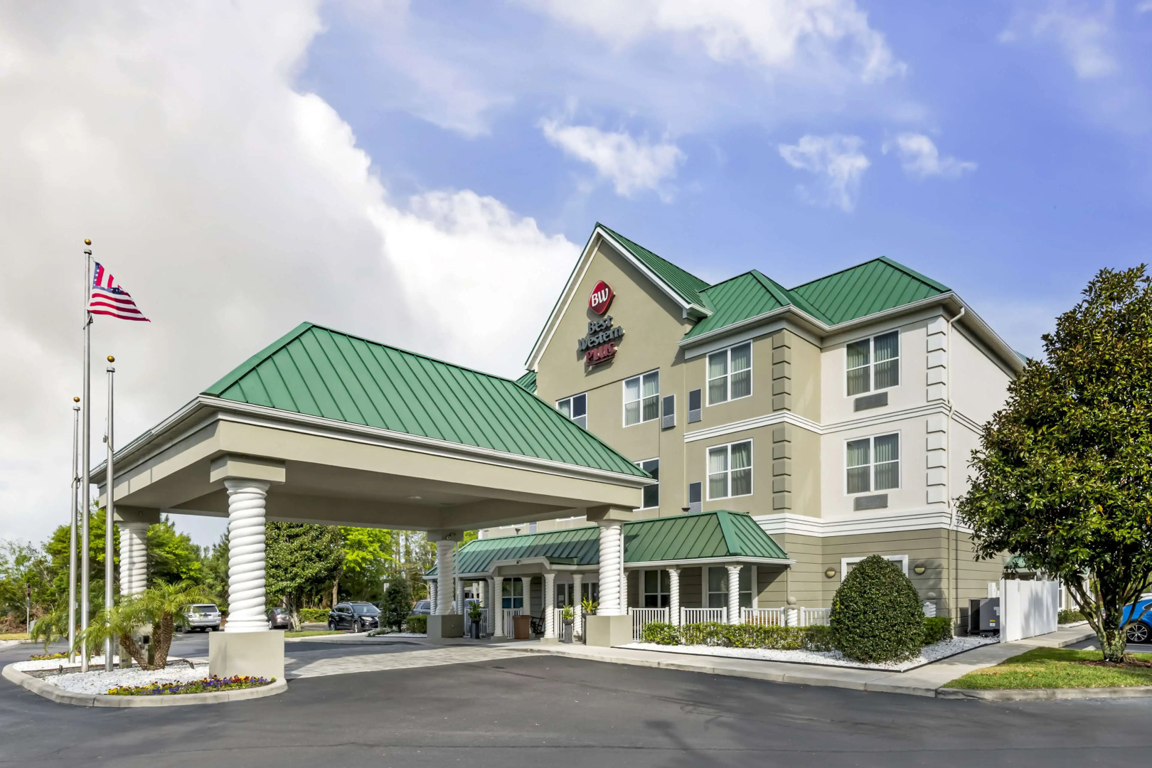 Best Western Plus First Coast Inn & Suites