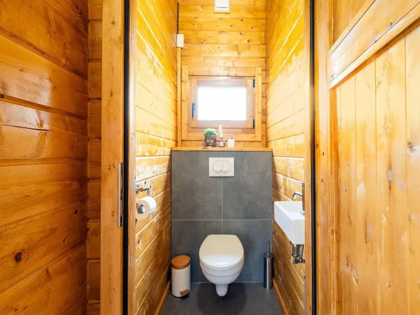 Chalet in Brabant Near Nature Reserves