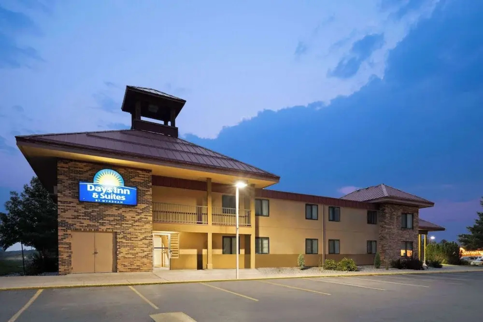 Days Inn & Suites Bozeman