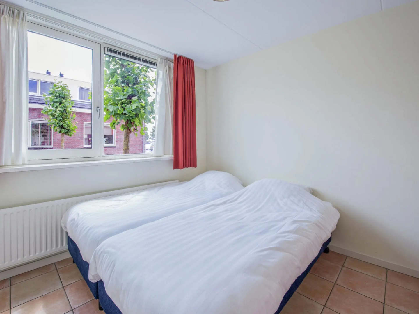 Apartment in Waterpark With Private Jetty