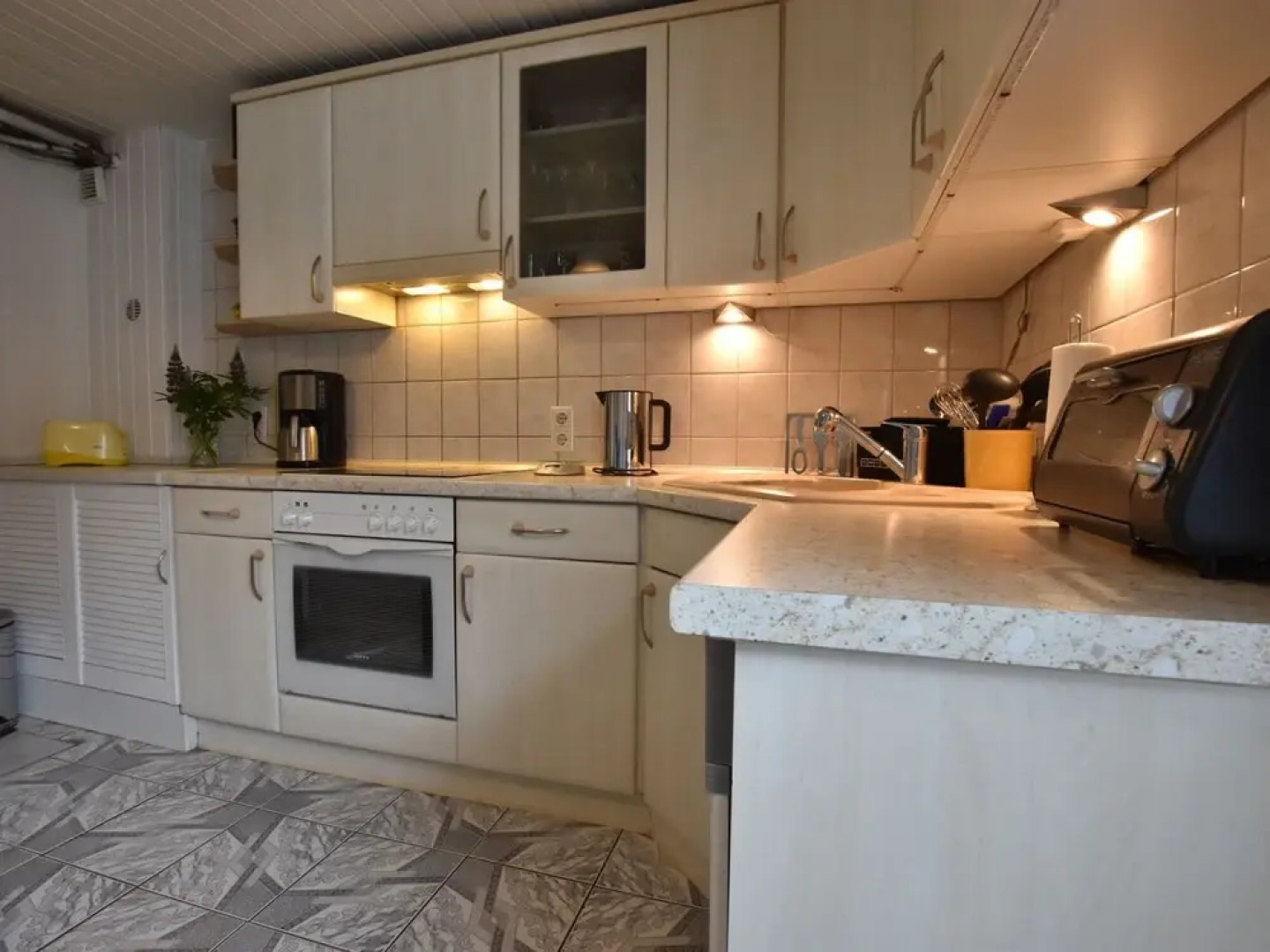 Moderne Ferienwohnung mit Grill in Rakow