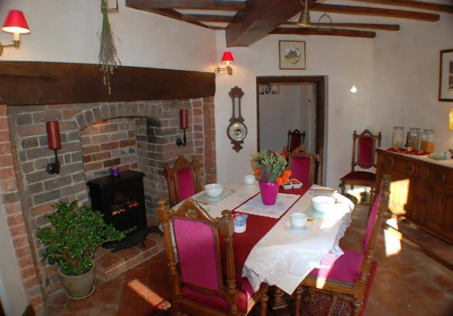 Wood Cottage Bed And Breakfast