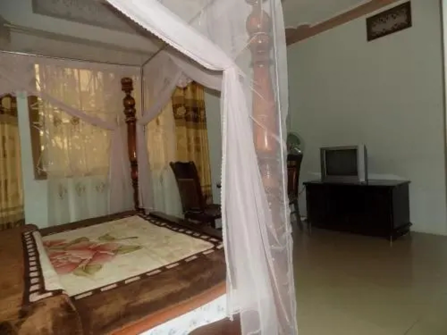 P Panorama Suites Hotel