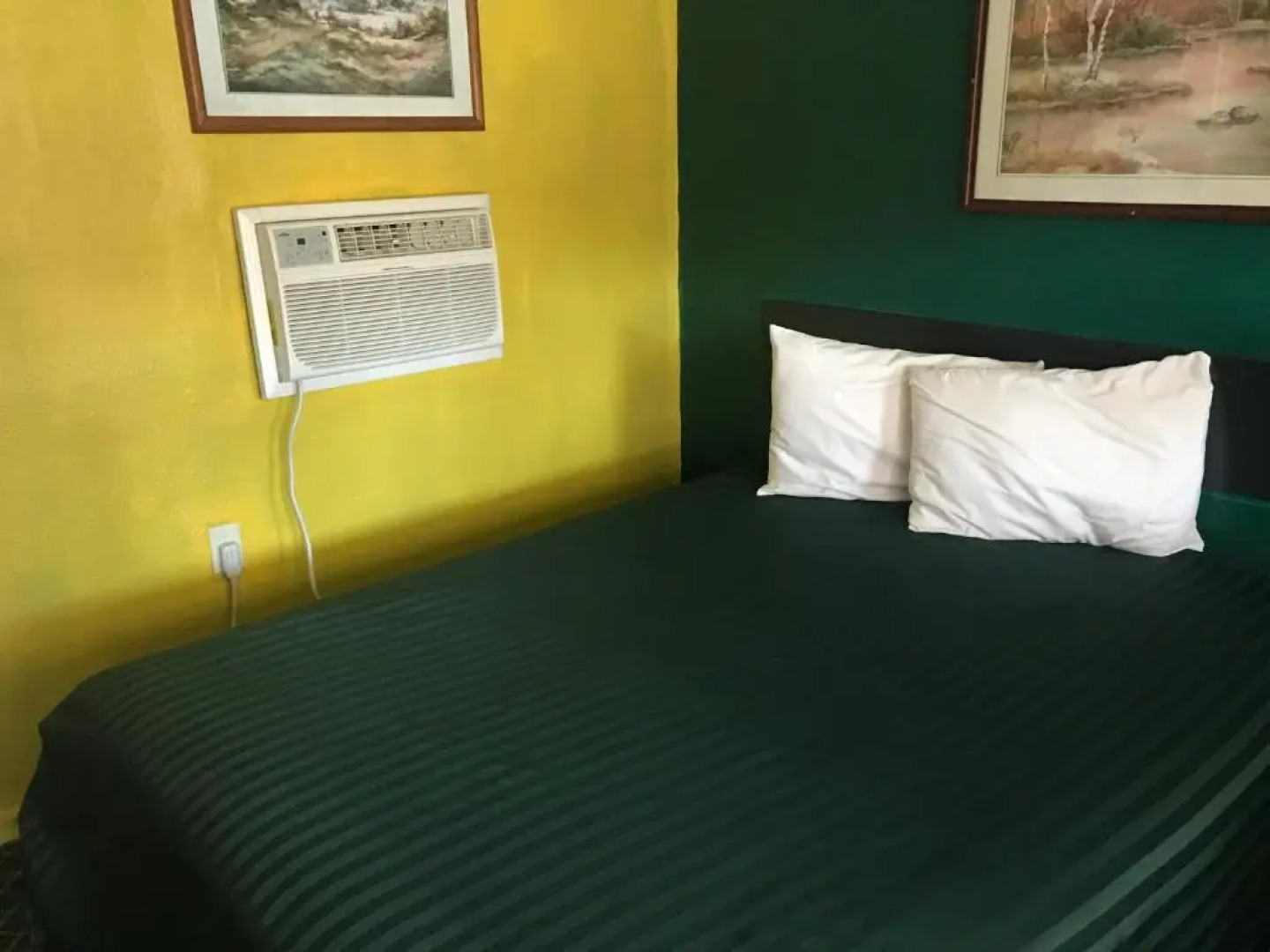 Cooper Motel Tuscola