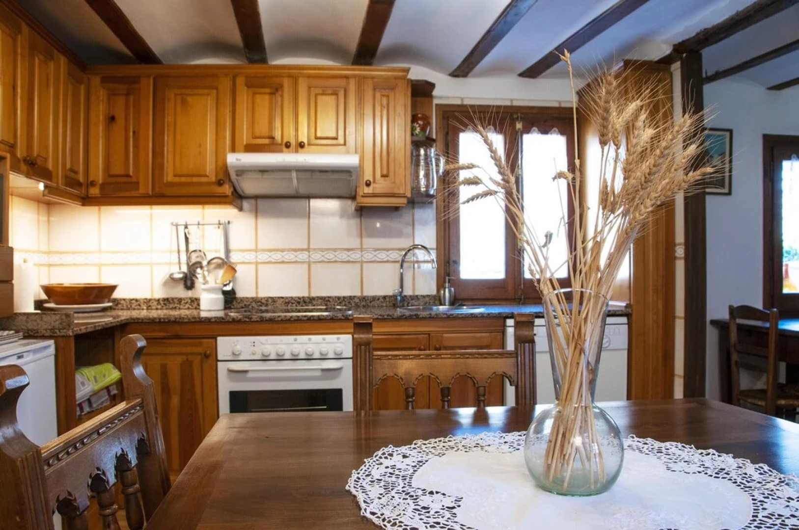 House With 4 Bedrooms in Anciles, With Wonderful Mountain View, Furnished Balcony and Wifi Near the Slopes