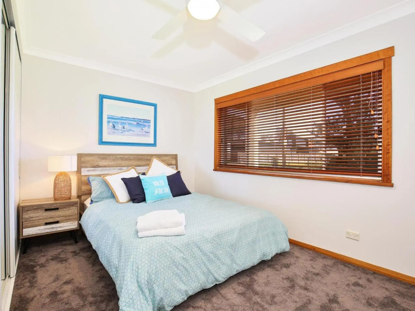 Shores - Pet-Friendly - 1 Min Walk to Beach