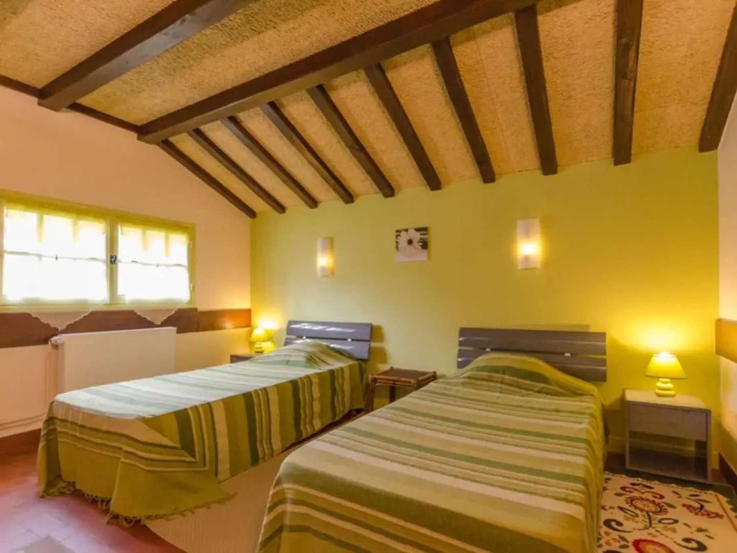 Gîte Saint-Hilaire-sous-Romilly, 4 pièces, 6 personnes - FR-1-543-72