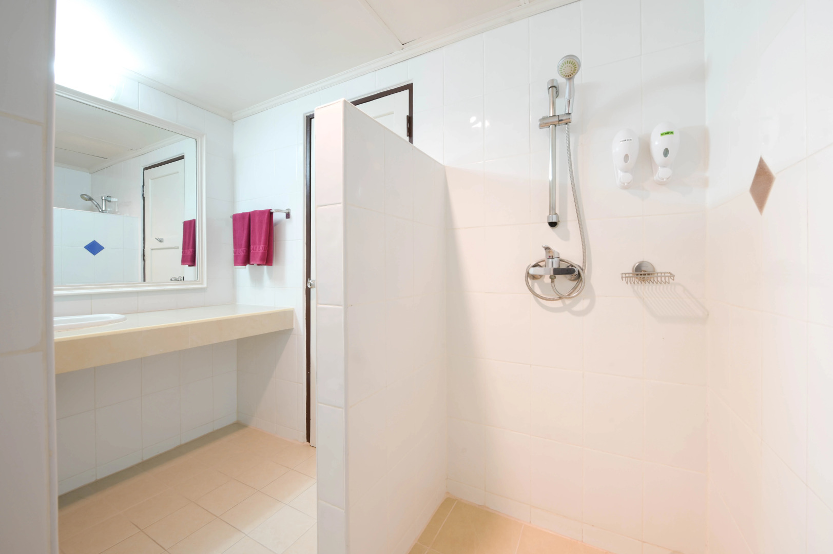 S Lodge Pattaya (formally known as Sabai Lodge)