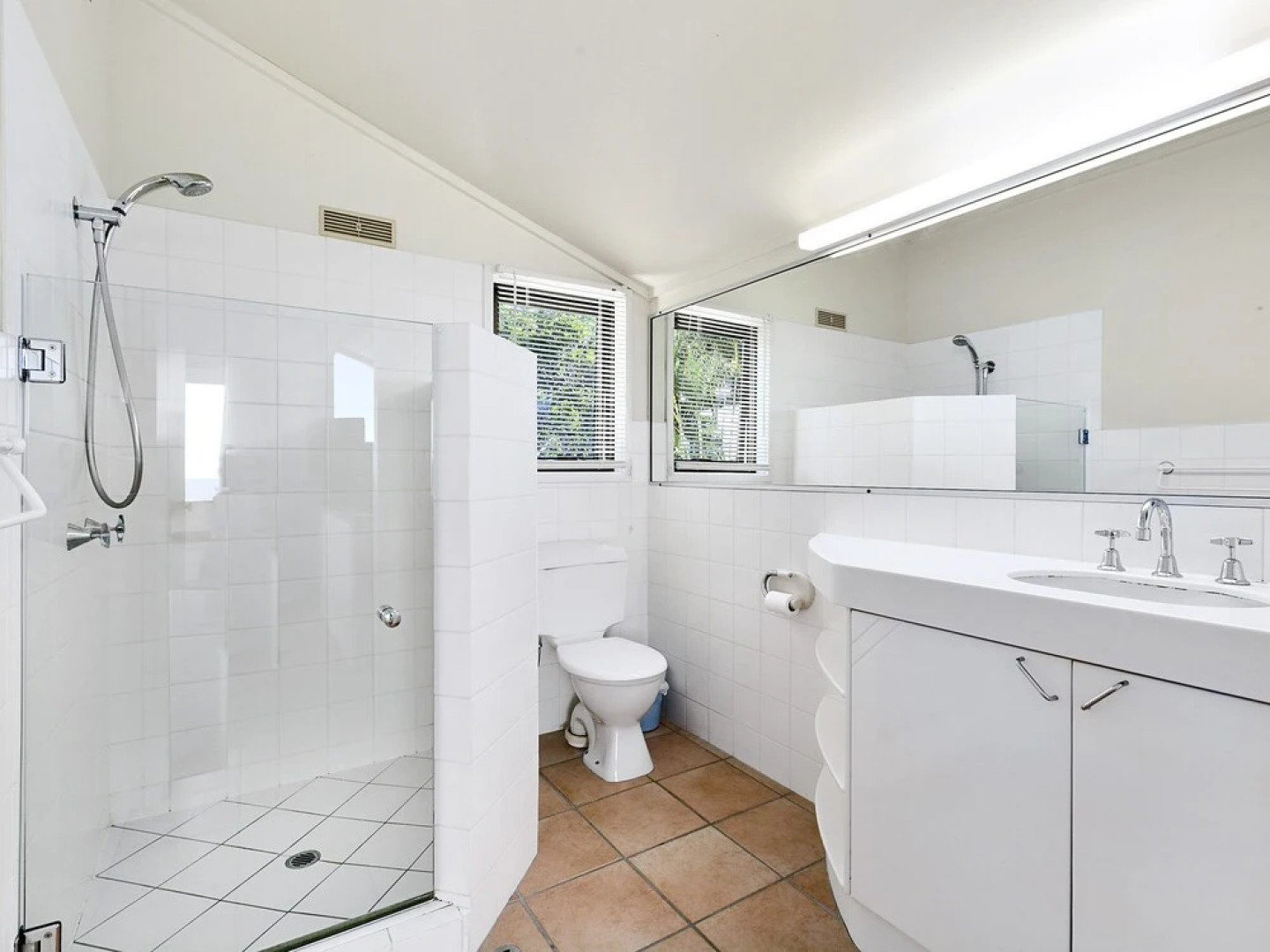 Sunshine Beach Serenity and Pet Friendly ! 9 Seaview Terrace, Sunshine Beach, QLD 4567