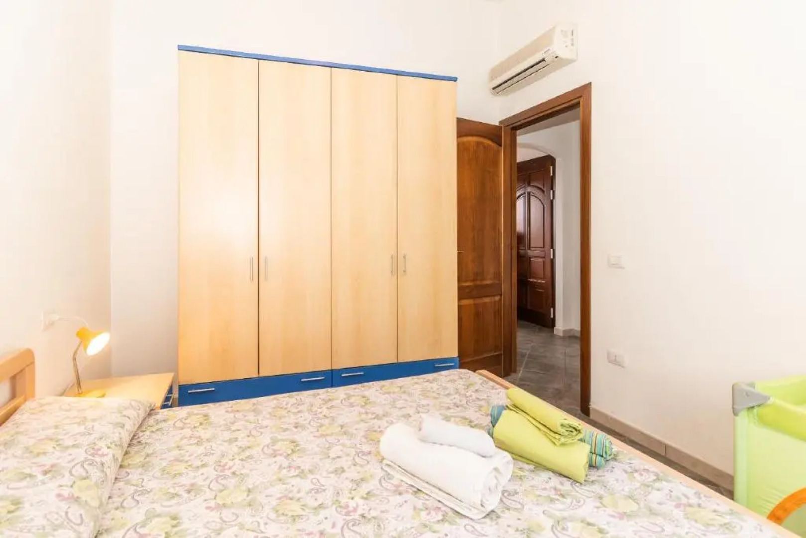 Appartamento con piscina 14