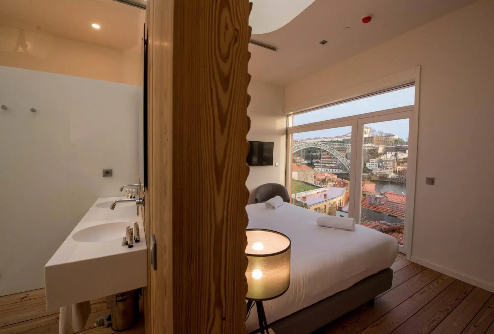 The Central House Porto Ribeira - Hostel