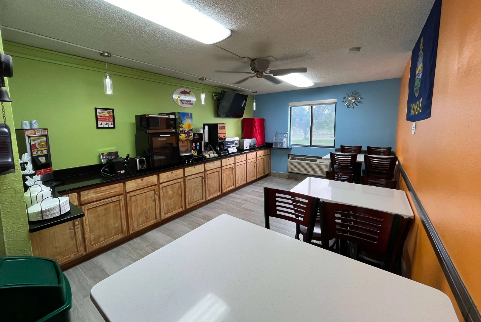 Super 8 by Wyndham Emporia