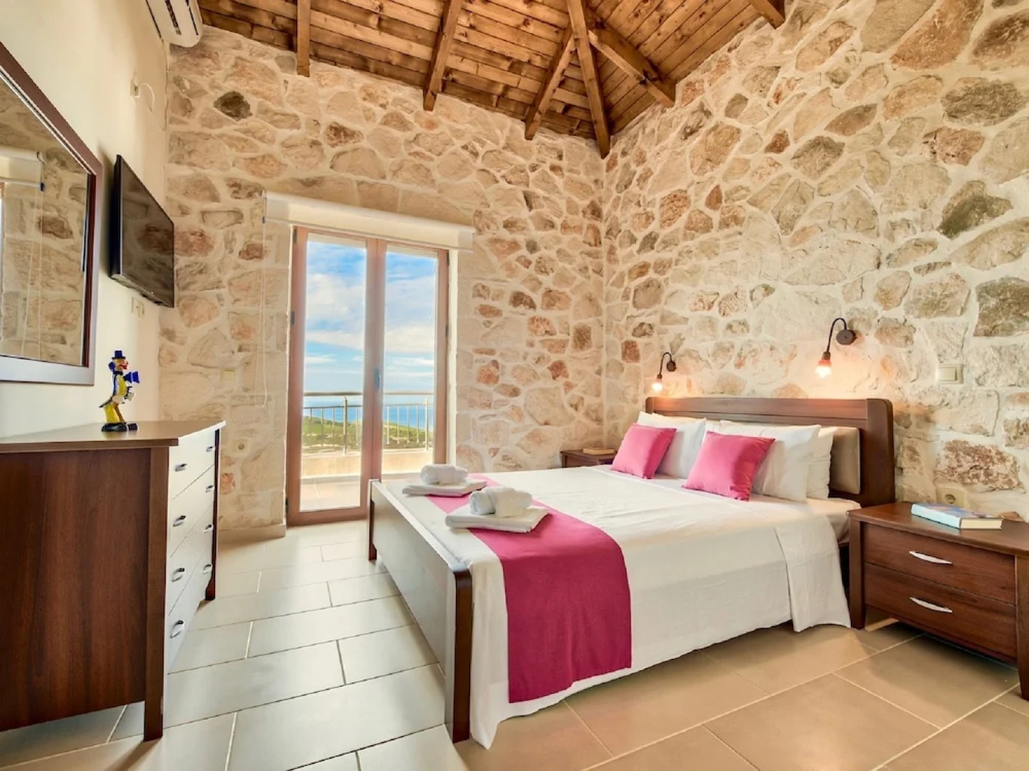 Quaint Villa in Volimes With Pool and Parasol