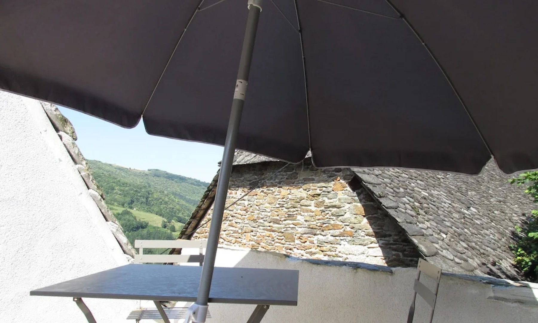 Villa With 5 Bedrooms in Vieillevie, With Wonderful Mountain View, Private Pool, Enclosed Garden - 60 km From the Slopes