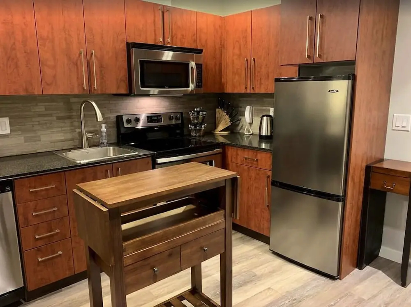 Cozy Creekside Renovated Condo