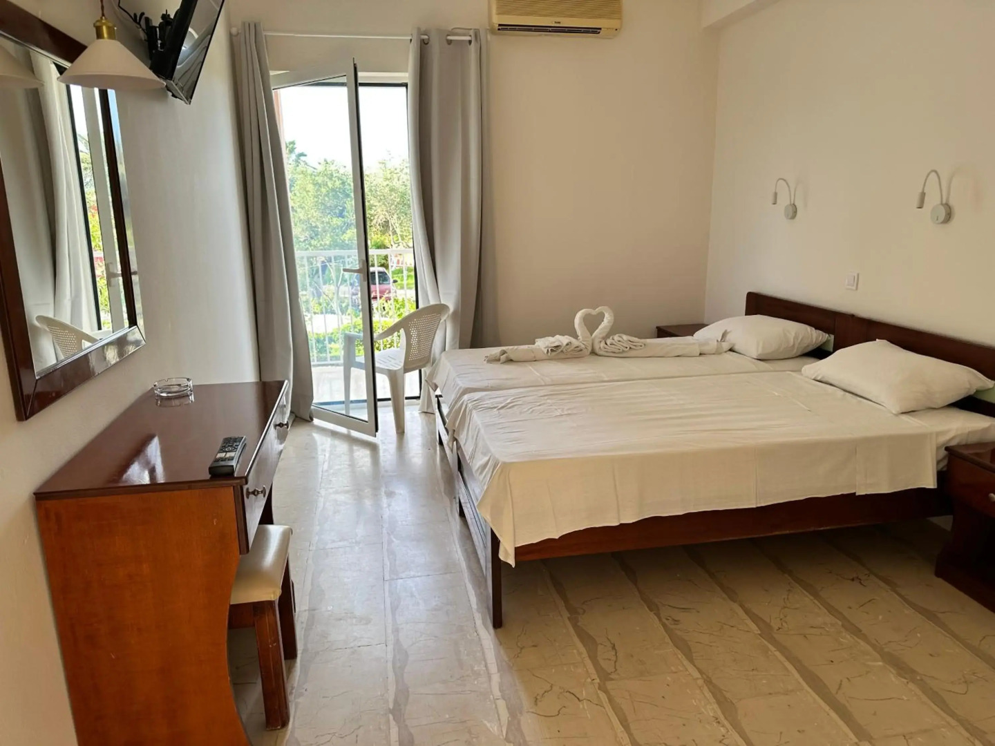 Aggelos Family Hotel