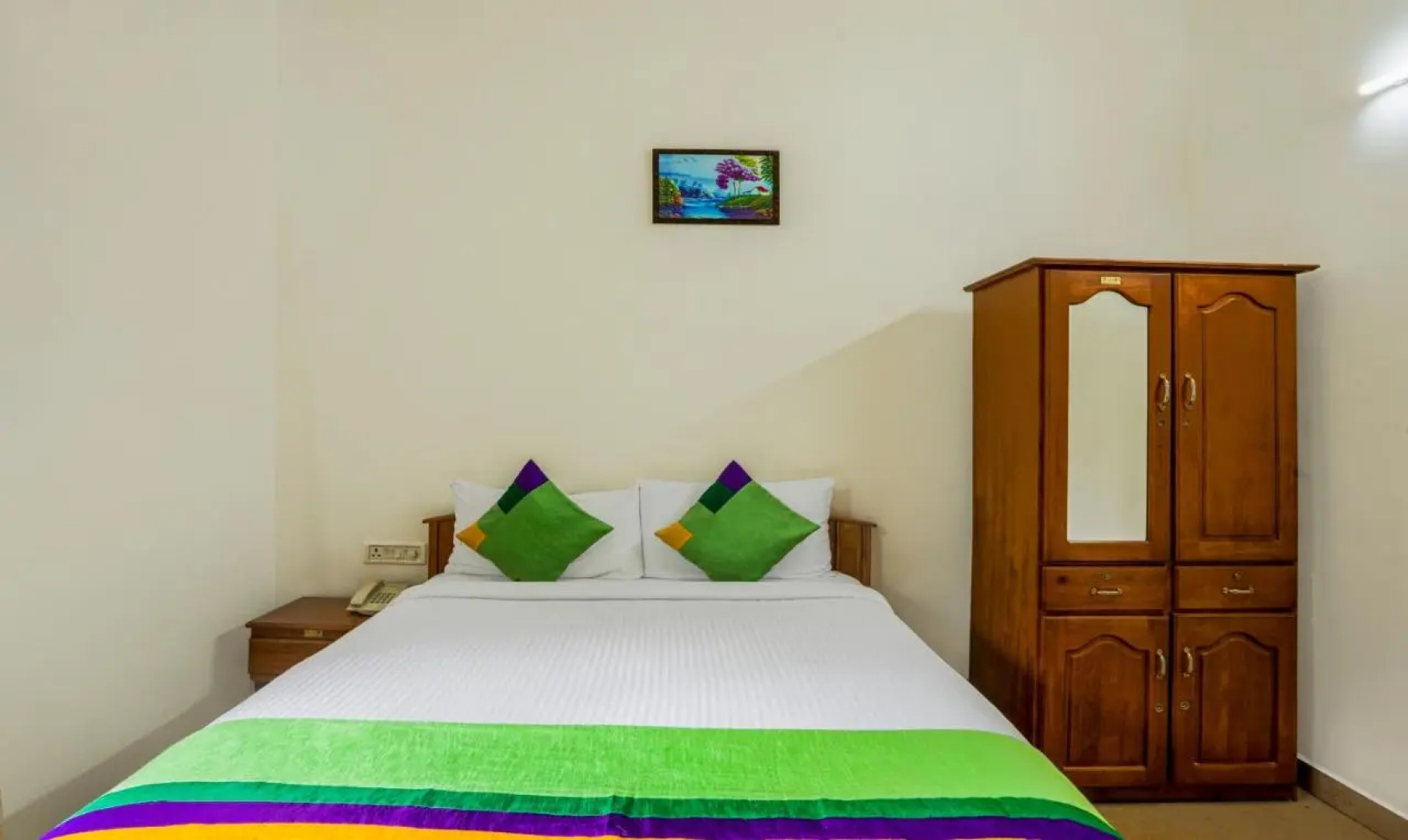 Itsy Hotels Classiyo Munnar Crown Resorts