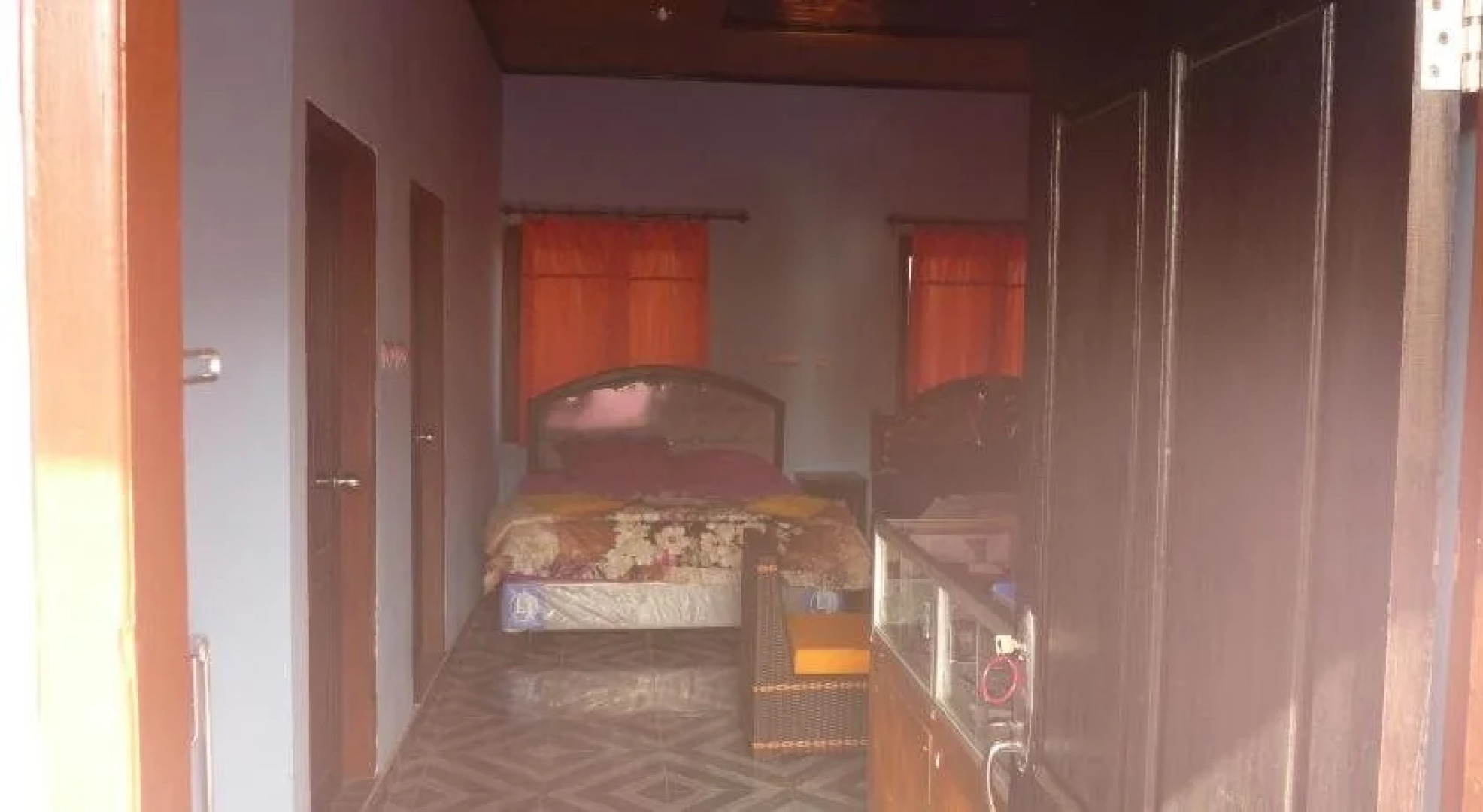 Lakey Peak Hotel Tomo