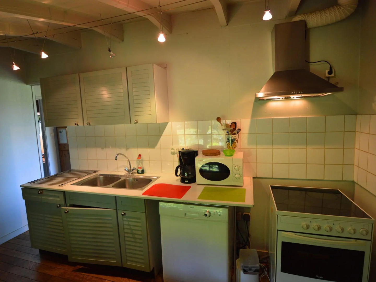 Modern Chalet with Private Tennis Court in Humain