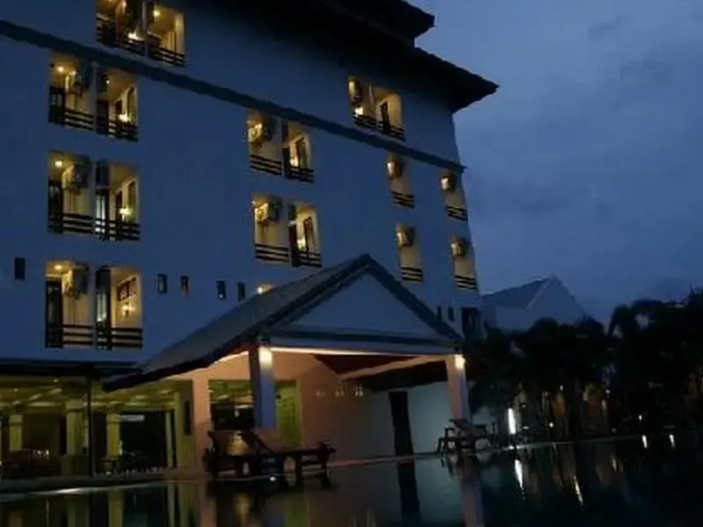 Warawan Resort and Hotel